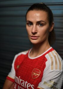 Emily Fox Signs With Arsenal