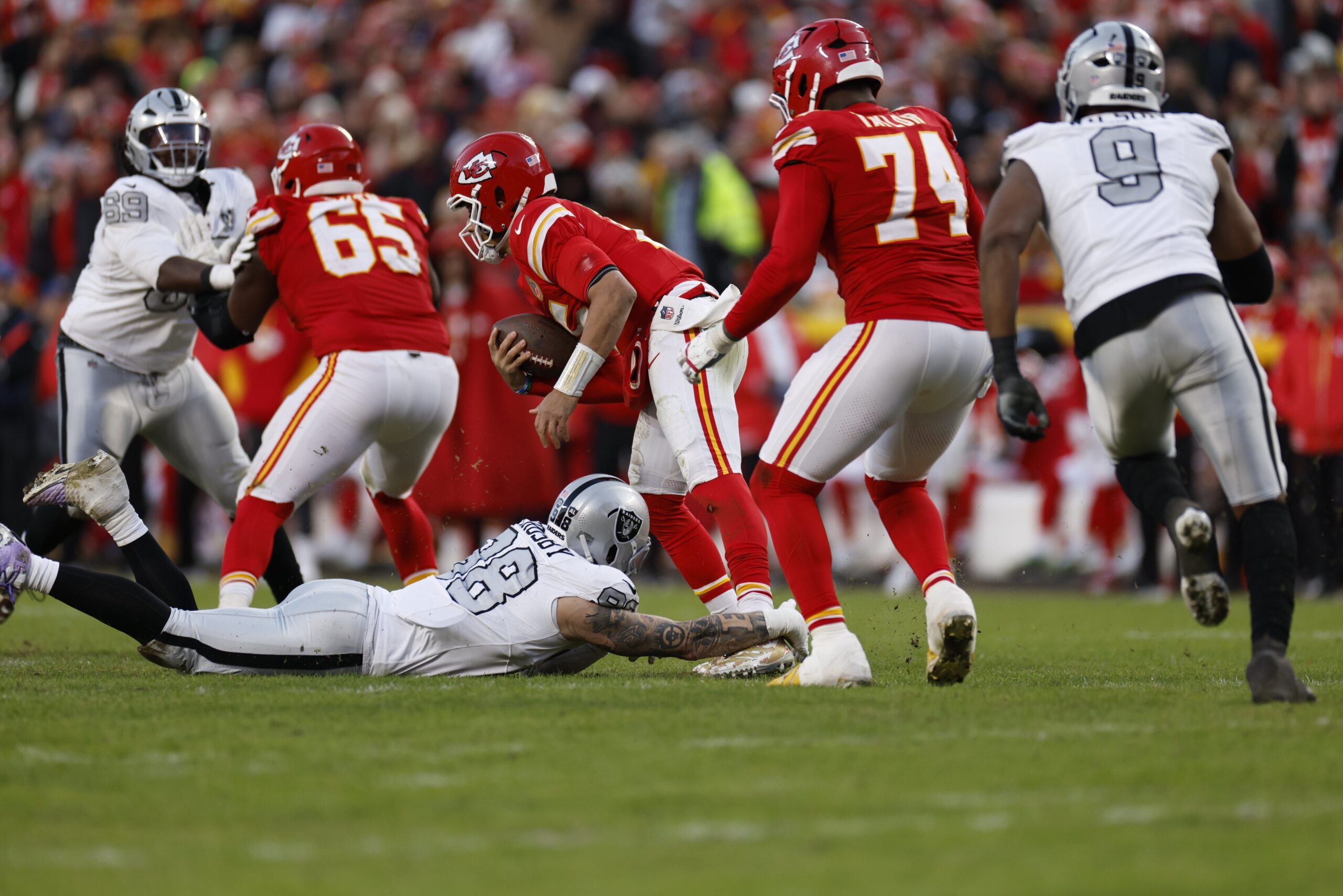 AFC West Clash Goes Down To The Wire On Black Friday