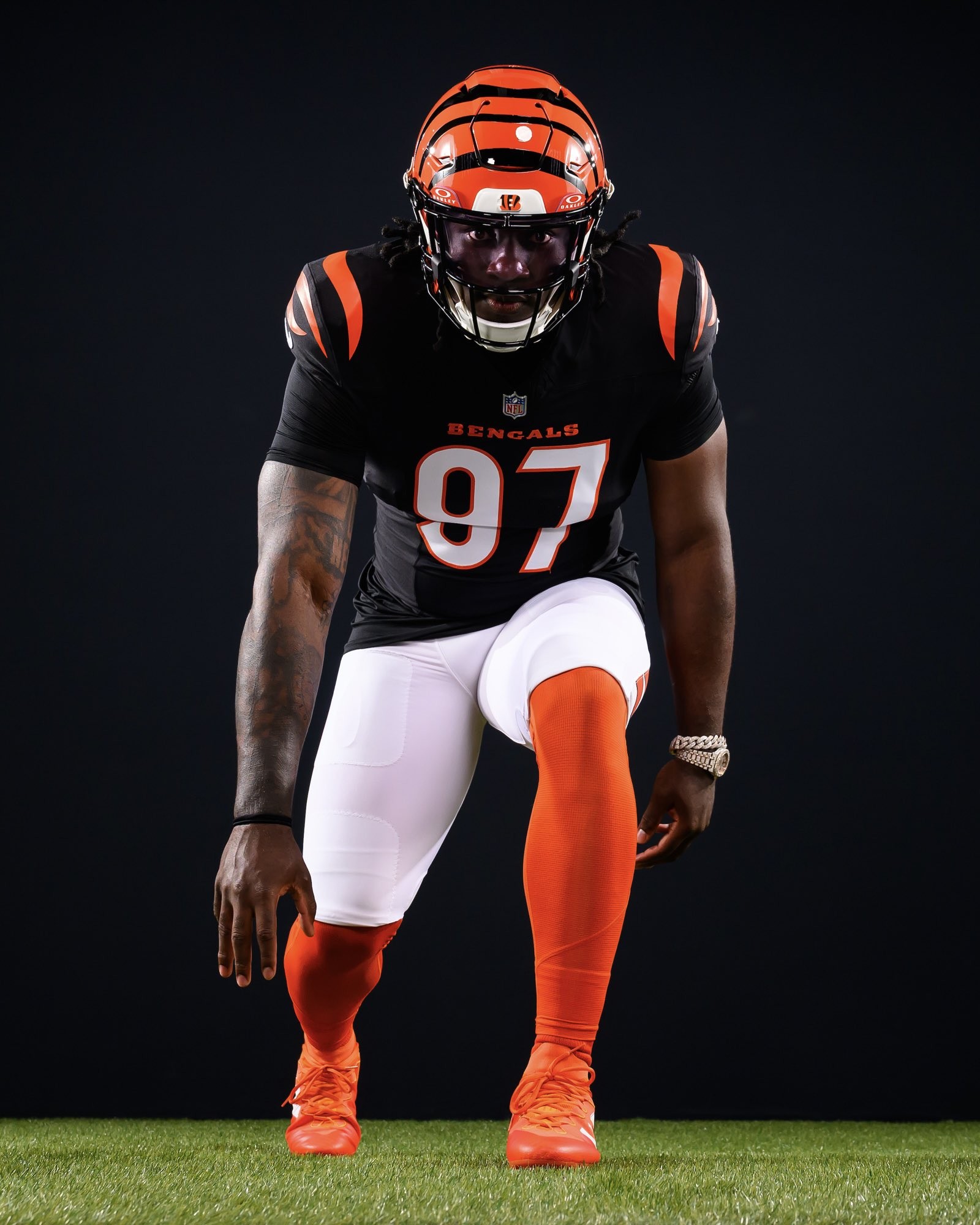 Cincinnati Bengals Signed Rookie DE Shemar Stewart To Contract Ending Holdout