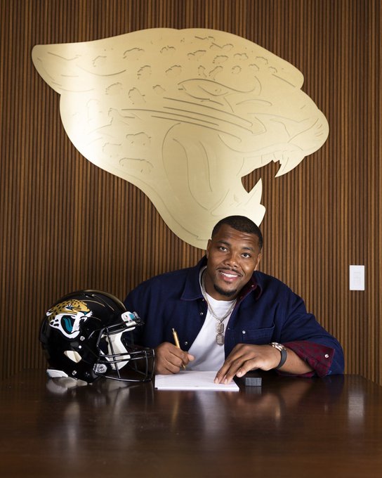 Jacksonville Jaguars Signed Their 2022 No.1 Draft Pick Travon Walker to Long-Term Deal