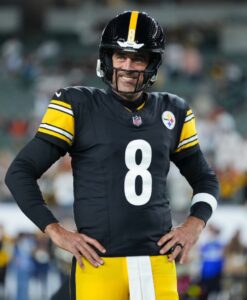 Aaron Rodgers and Steelers Have Reached Agreement on One-Year Deal