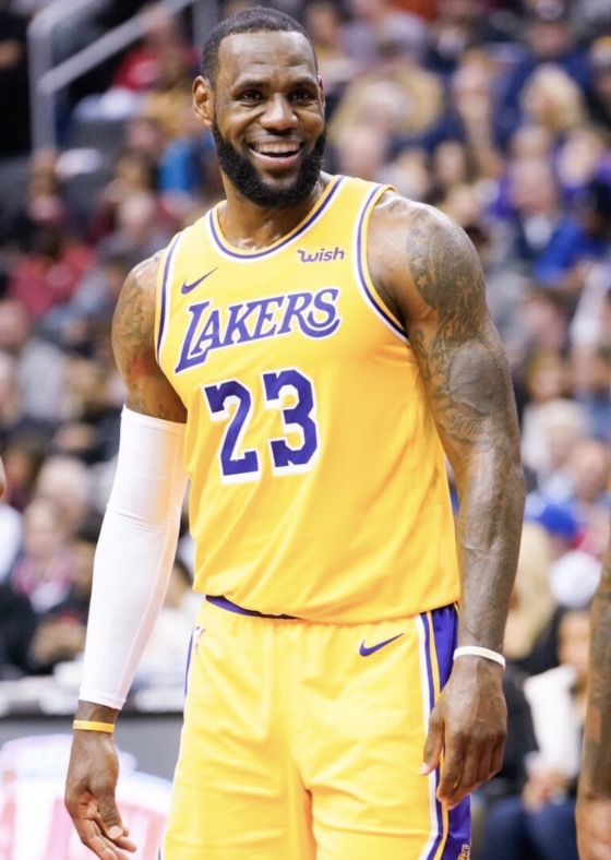 LeBron James Informed Lakers Would Not Return for 2026-2027 Season—Playing Elsewhere