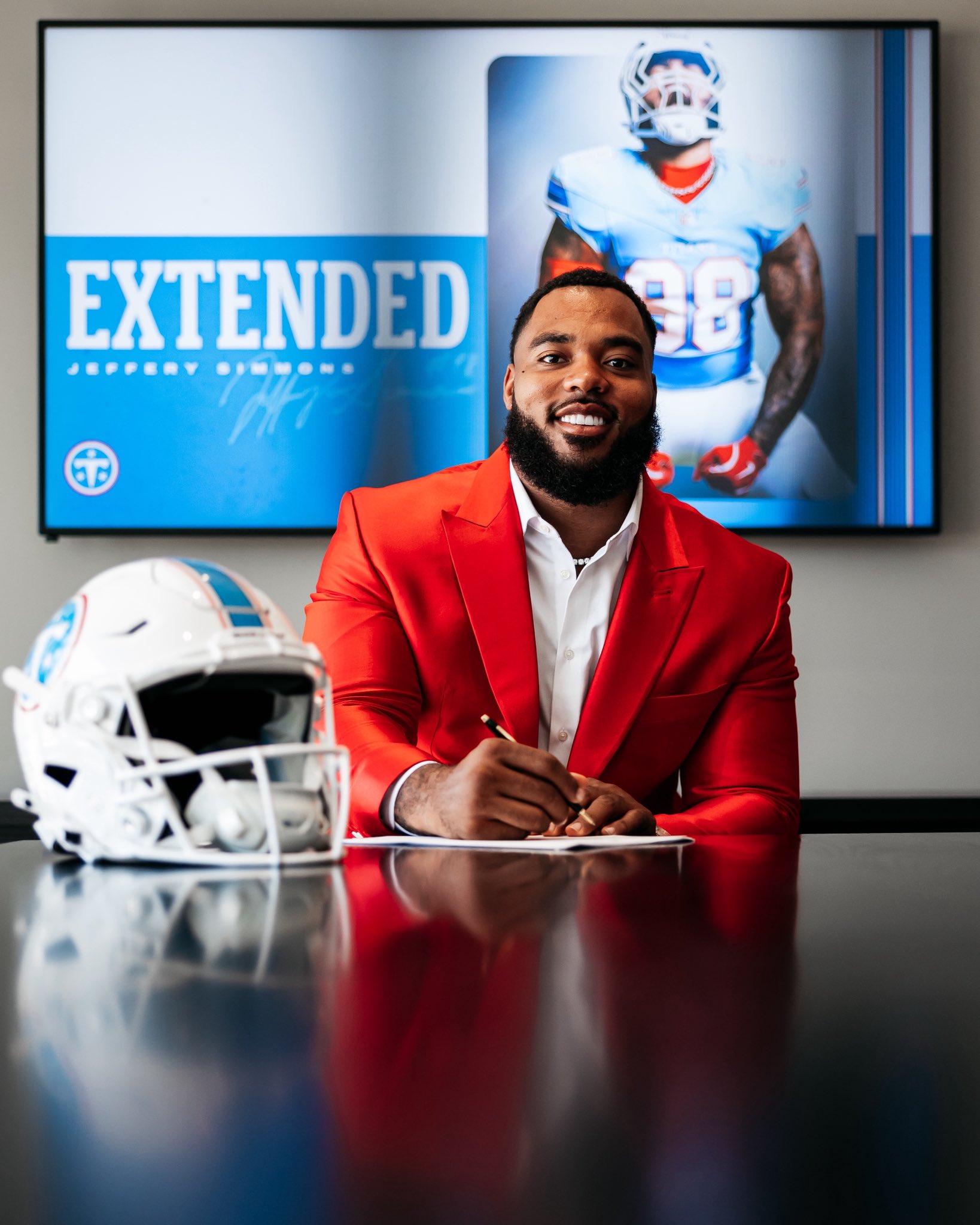 Tennessee Titans and Defensive Tackle Jeffery Simmons Agreed to New Extension