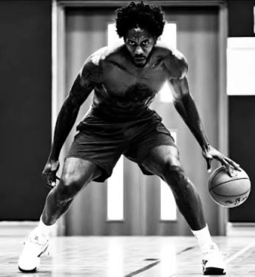 Kawhi Leonard Spied Training at Raptor Mini Camp Amid Trade Delay